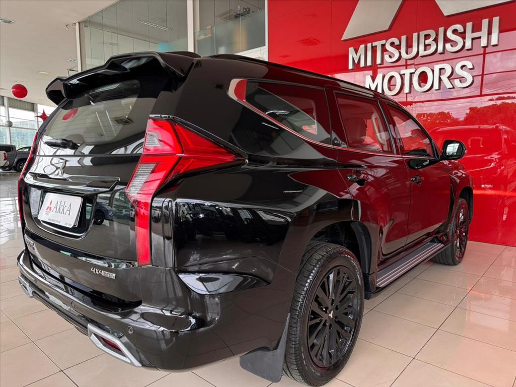 Mitsubishi-PAJERO SPORT-2.4 16V MIVEC TURBO DIESEL LEGEND BLACK AWD AUTOMÁTICO