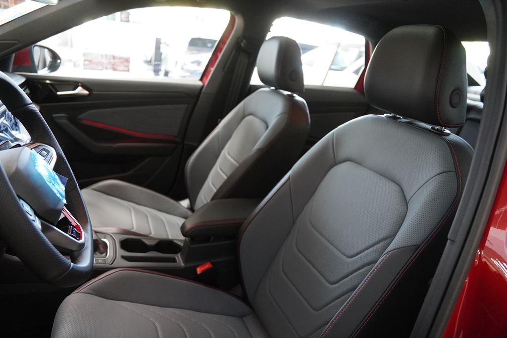 JETTA 2.0 350 TSI GASOLINA GLI DSG6