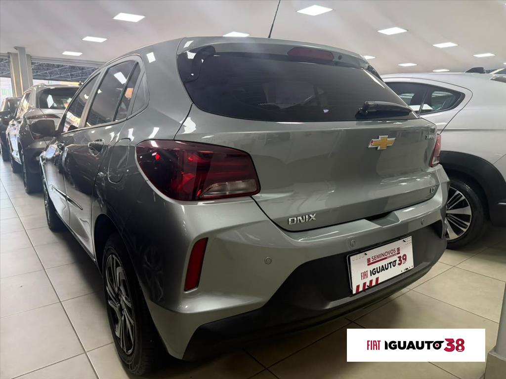 ONIX 1.0 TURBO FLEX LT AUTOMÁTICO3