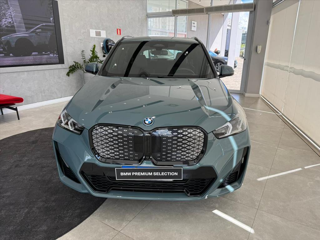 BMW-iX1-ELÉTRICO XDRIVE30 M SPORT