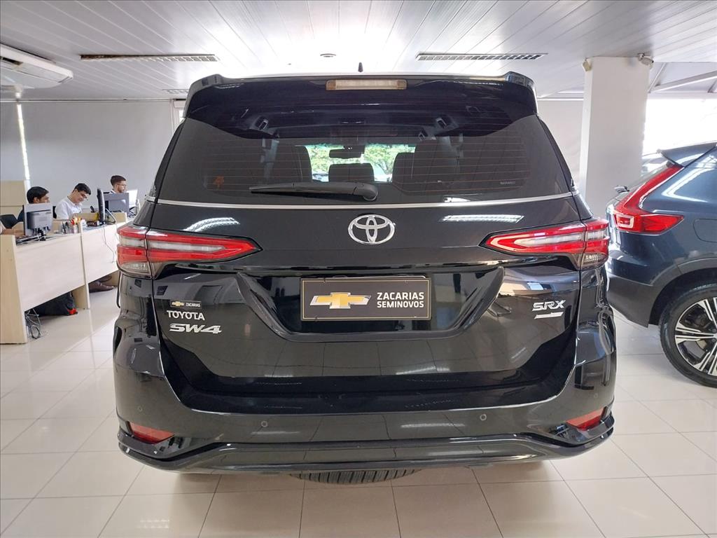 HILUX SW4 2.8 D-4D TURBO DIESEL SRX PLATINUM 7L 4X4 AUTOMÁTICO3