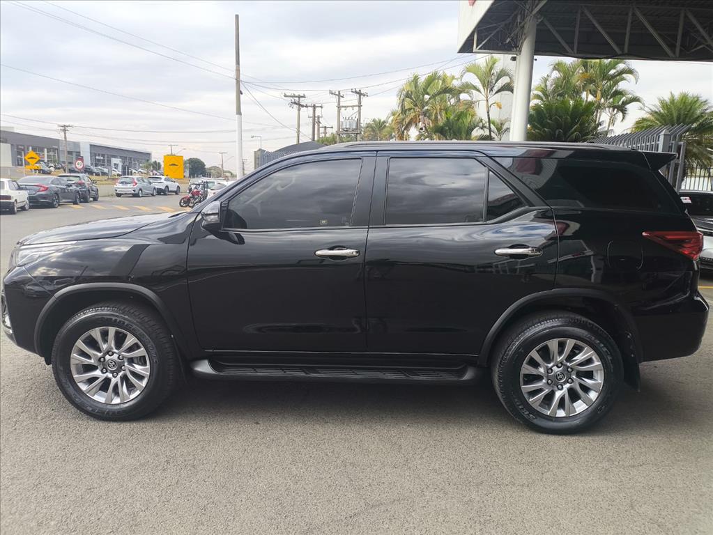 HILUX 2.7 VVT-i FLEX CD SRV 4X2 AUTOMÁTICO
