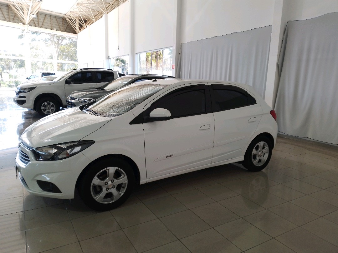 GM - Chevrolet-ONIX-1.4 MPFI LT 8V FLEX 4P MANUAL