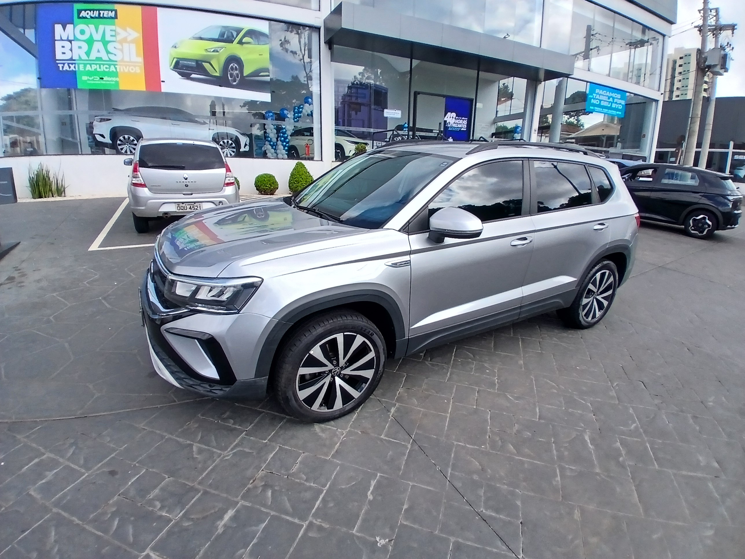 TAOS 1.4 250 TSI TOTAL FLEX COMFORTLINE AUTOMÁTICO2