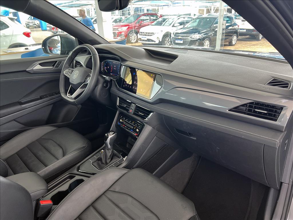 TAOS 1.4 250 TSI TOTAL FLEX HIGHLINE AUTOMÁTICO13