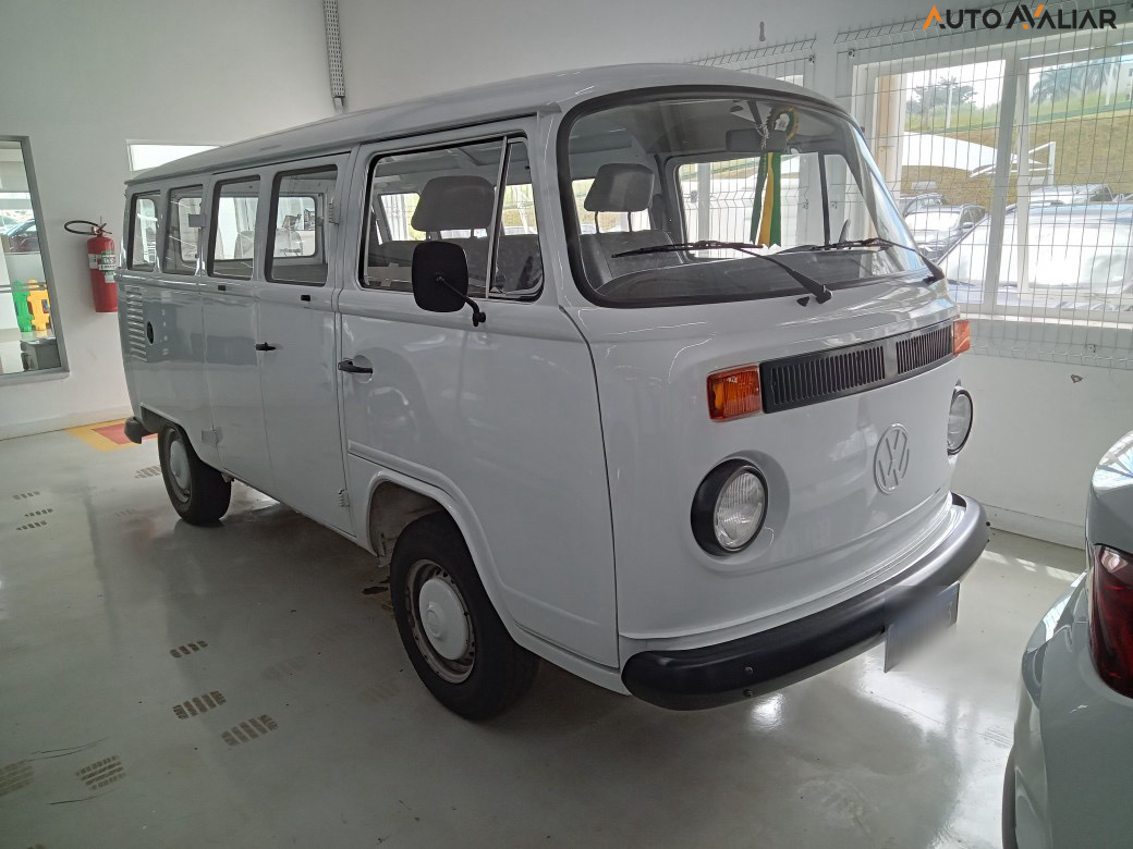 KOMBI 1.6 STD 8V GASOLINA 3P MANUAL1