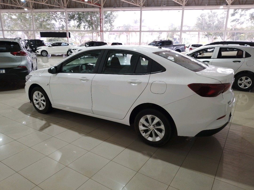 GM - Chevrolet-ONIX PLUS-1.0 FLEX LT MANUAL