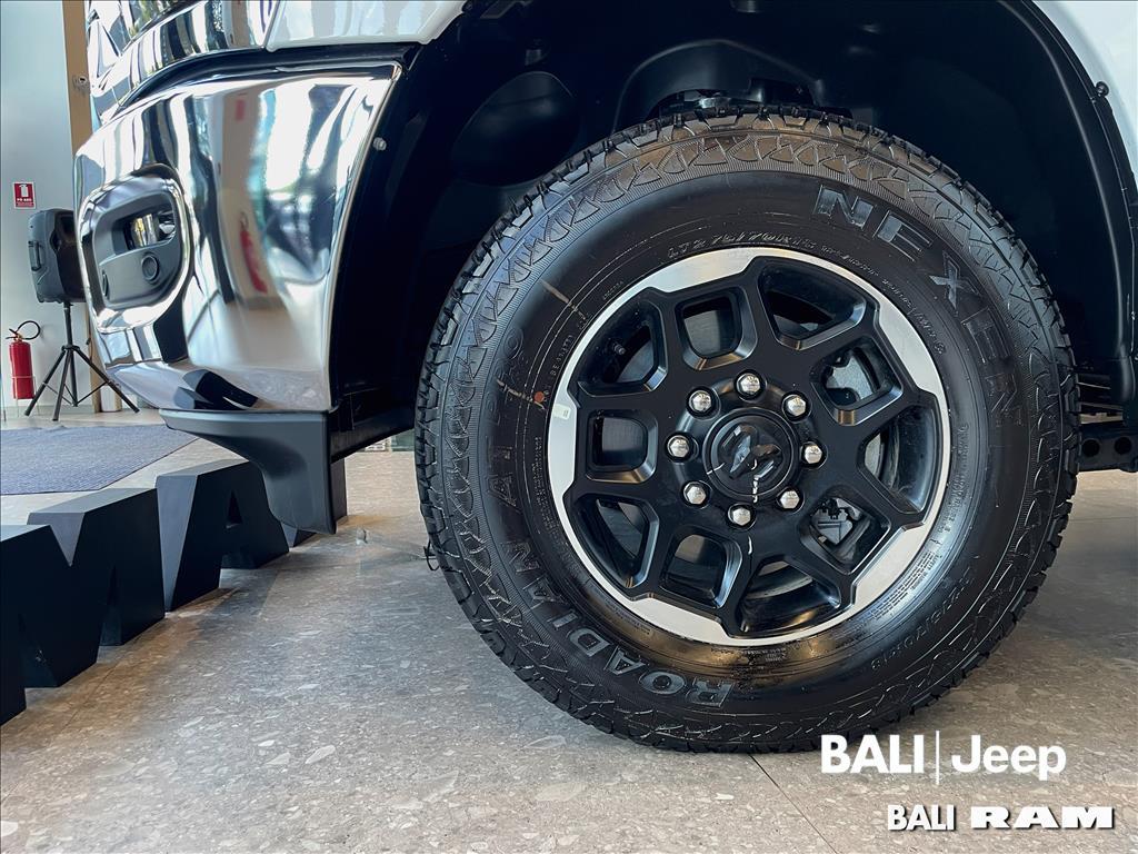 2500 6.7 I6 TURBO DIESEL LARAMIE CD 4X4 AUTOMÁTICO6