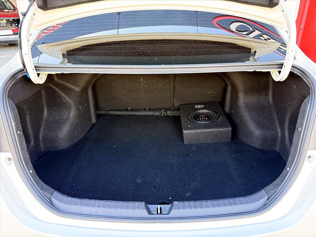 Toyota Yaris - 1.5 16V FLEX SEDAN XLS MULTIDRIVE