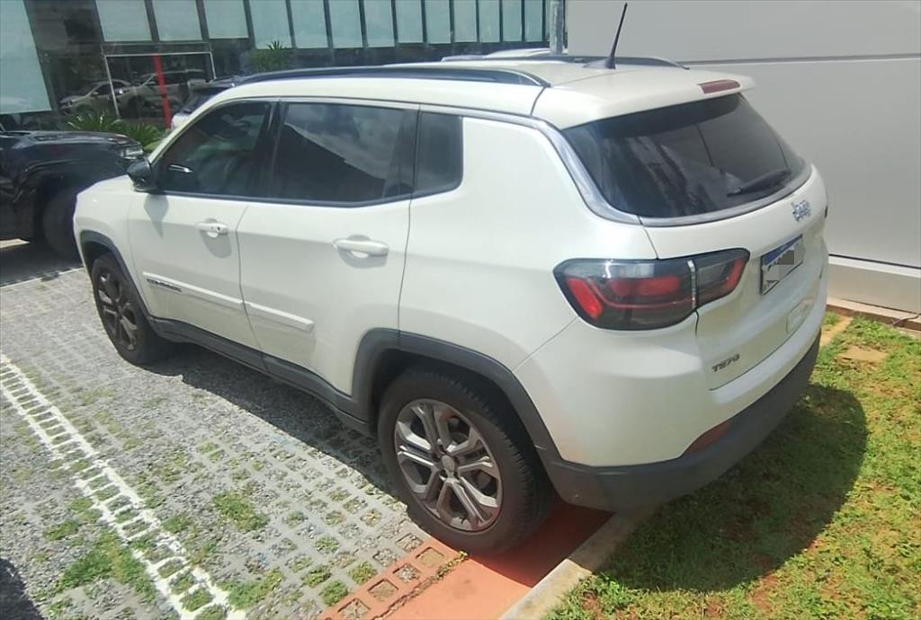 COMPASS 1.3 T270 TURBO FLEX LONGITUDE AT64