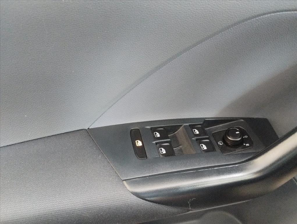 T-CROSS 1.0 200 TSI TOTAL FLEX AUTOMÁTICO T-CROSS 1.0 200 TSI TOTAL FLEX AUTOMÁTICO