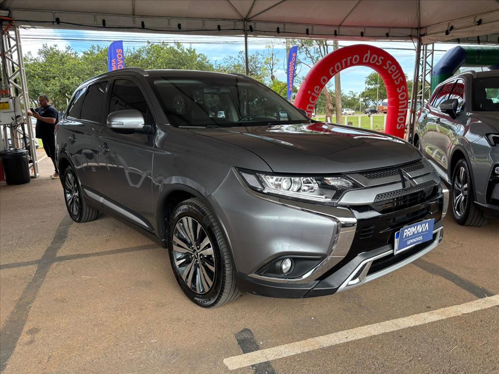 OUTLANDER 2.0 MIVEC GASOLINA HPE AUTOMÁTICO1