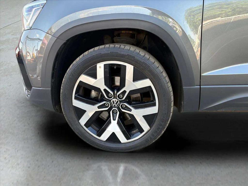 TAOS 1.4 250 TSI TOTAL FLEX HIGHLINE AUTOMÁTICO10