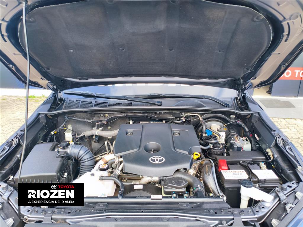 HILUX SW4 2.8 D-4D TURBO DIESEL SRX PLATINUM 7L 4X4 AUTOMÁTICO9