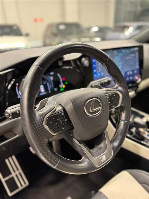 NX 350h 2.5 16V VVT-I HYBRID F-SPORT CVT AWD7