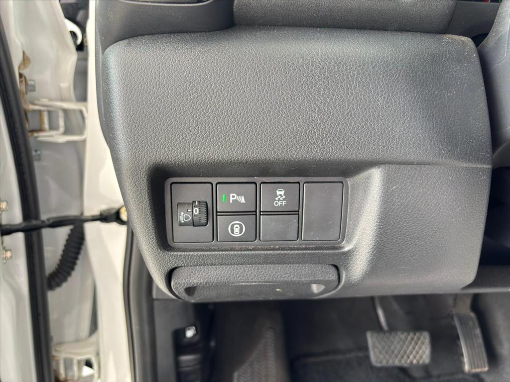 Honda-CITY-1.5 i-VTEC FLEX HATCH TOURING CVT