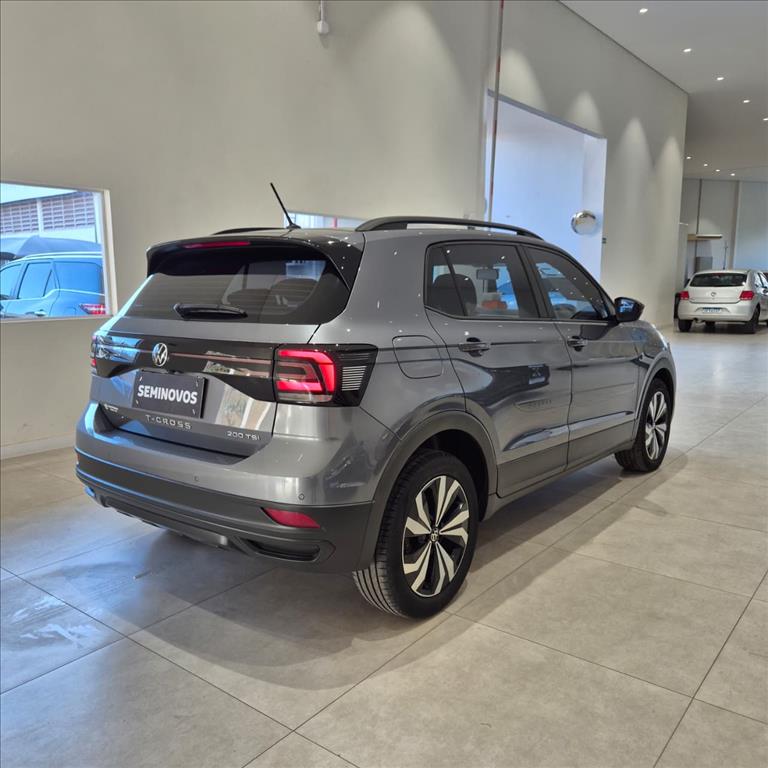 T-CROSS 1.0 200 TSI TOTAL FLEX AUTOMÁTICO3