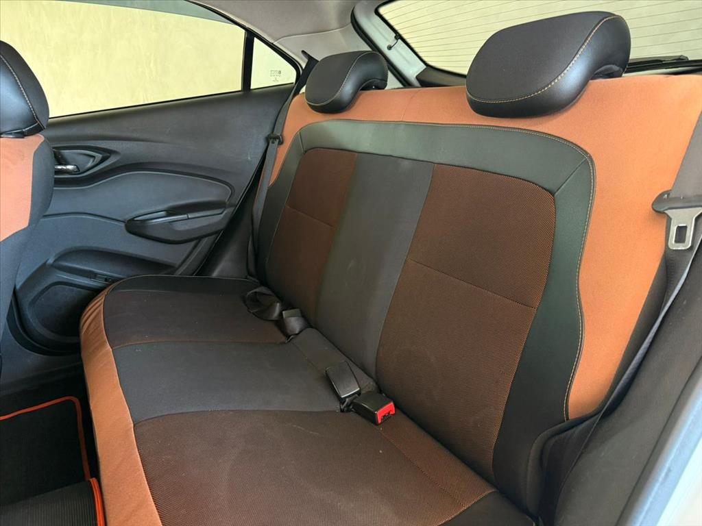 ONIX 1.4 MPFI ACTIV 8V FLEX 4P MANUAL6