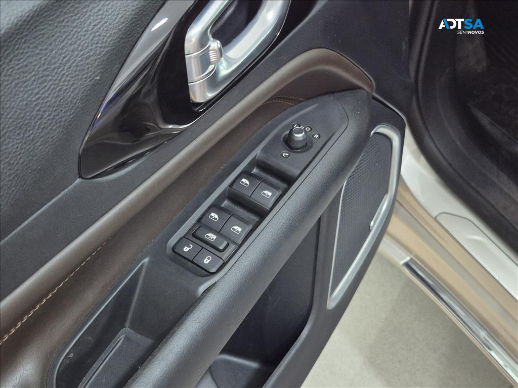 JEEP COMMANDER 1.3 T270 TURBO FLEX OVERLAND AT6