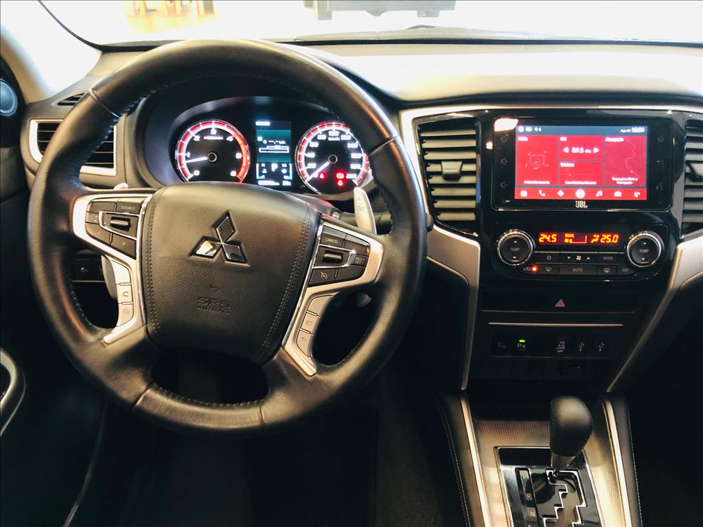 L200 TRITON 2.4 16V TURBO DIESEL SPORT HPE-S CD 4P 4X4 AUTOMÁTICO11