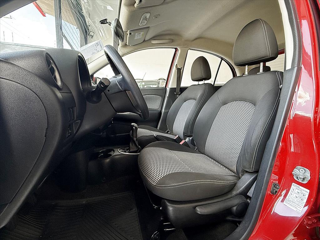 Nissan March - 1.6 SV 16V FLEX 4P MANUAL