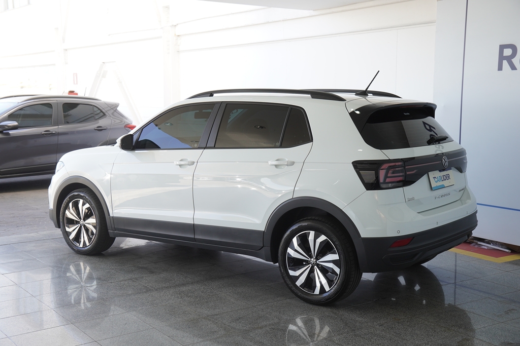 T-CROSS 1.0 200 TSI TOTAL FLEX AUTOMÁTICO6
