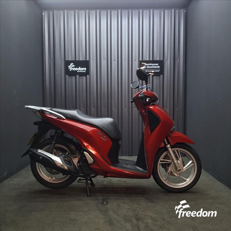 Moto HONDA do modelo SH 150I 2018/2018