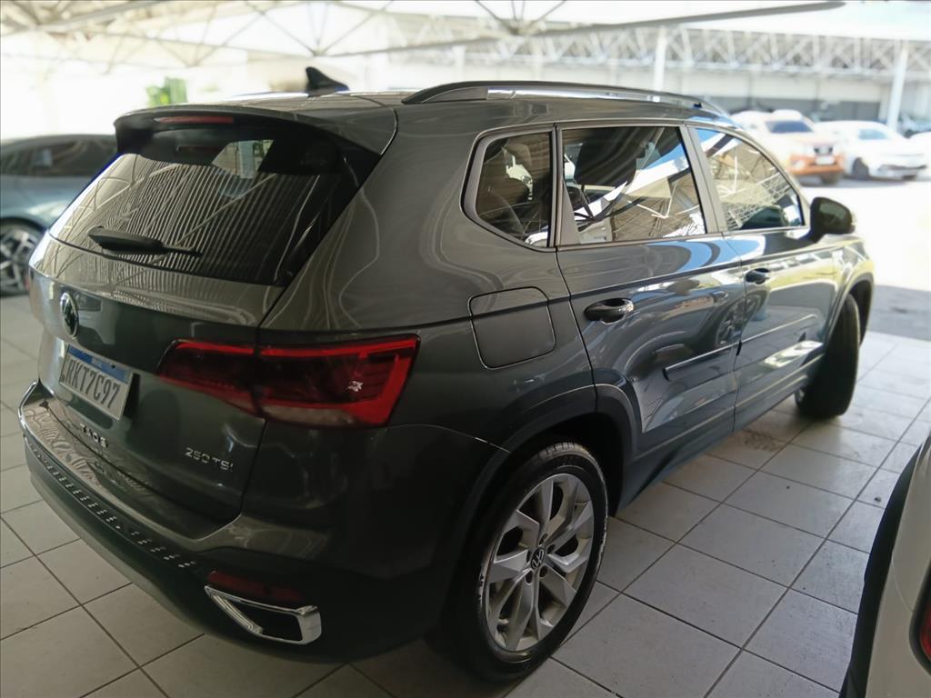 TAOS 1.4 250 TSI TOTAL FLEX COMFORTLINE AUTOMÁTICO5