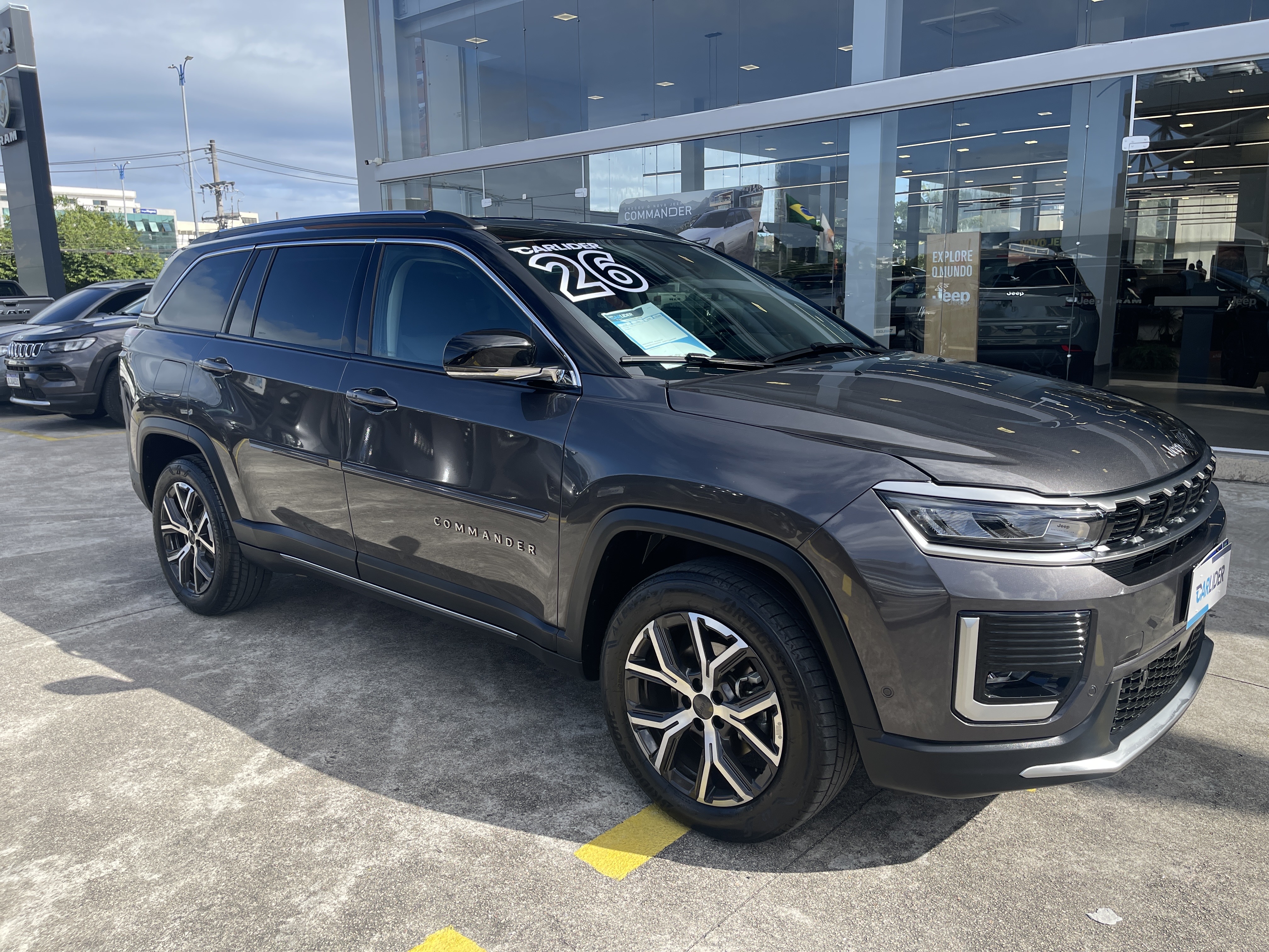 COMMANDER 1.3 T270 TURBO FLEX LIMITED AT61