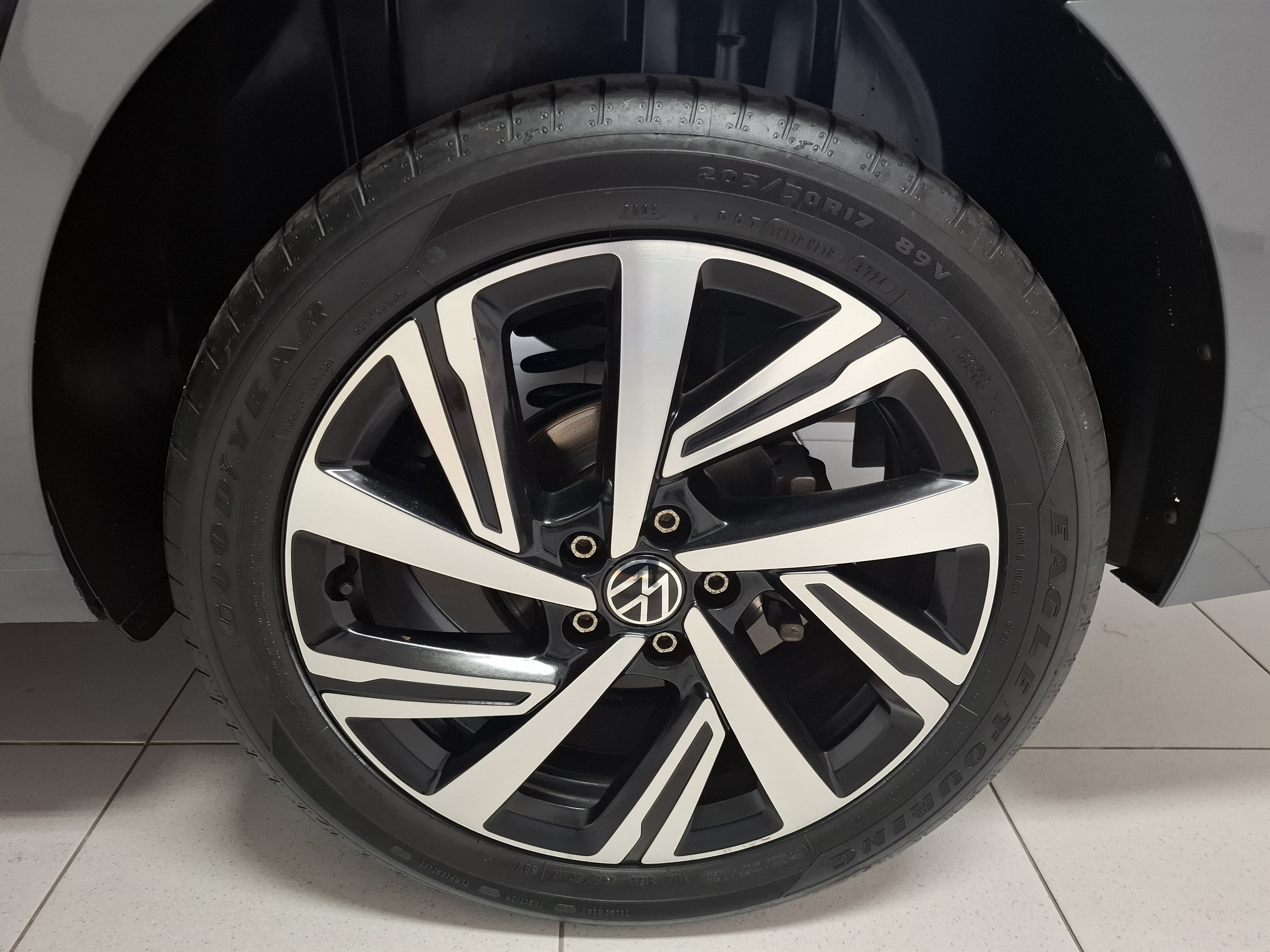 VIRTUS 1.0 200 TSI HIGHLINE AUTOMÁTICO9