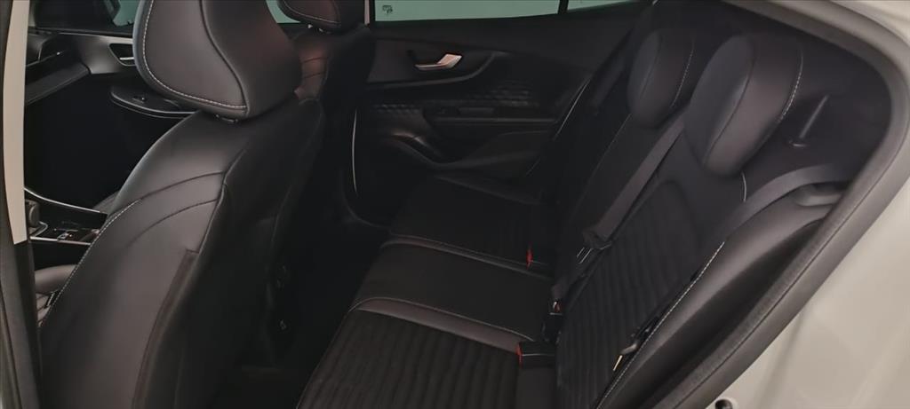 FASTBACK 1.0 TURBO 200 FLEX AUDACE CVT FASTBACK 1.0 TURBO 200 FLEX AUDACE CVT