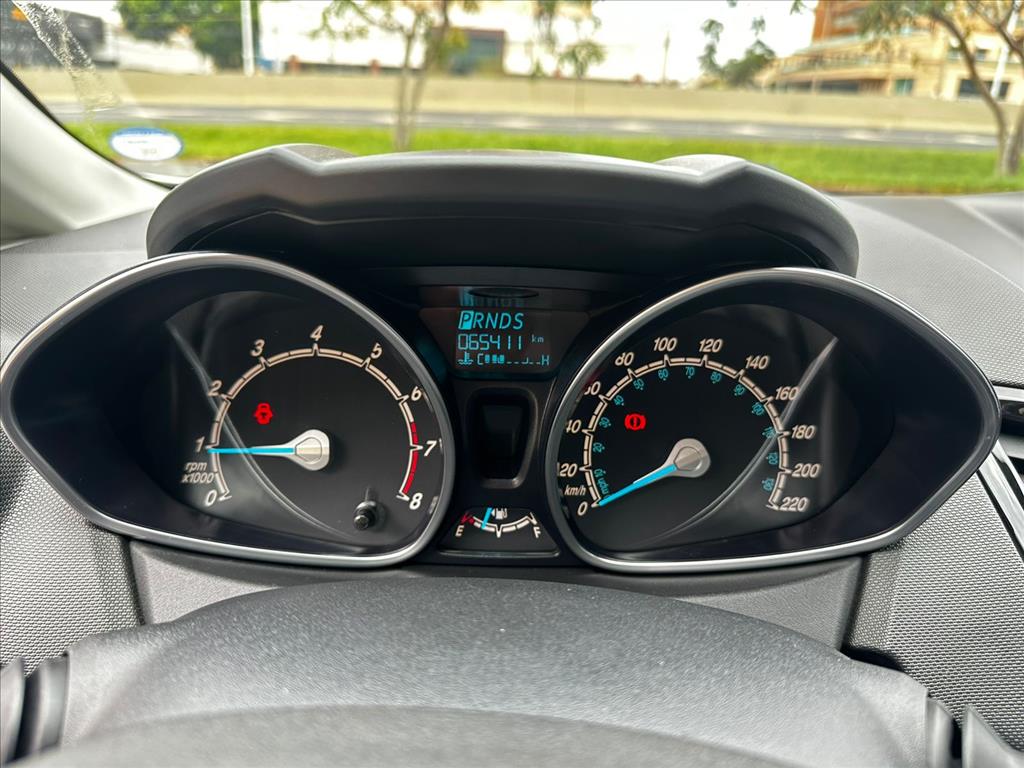 FIESTA 1.6 TITANIUM HATCH 16V FLEX 4P POWERSHIFT11