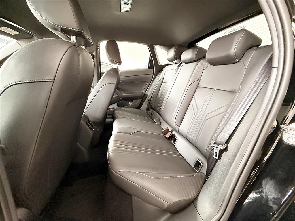 Volkswagen Nivus - 1.0 200 TSI TOTAL FLEX HIGHLINE AUTOMÁTICO