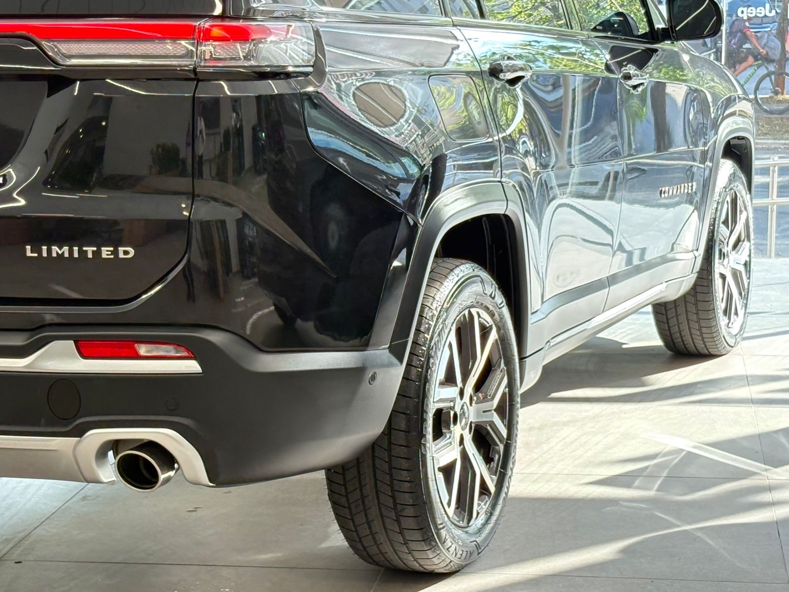 COMMANDER 1.3 T270 TURBO MHEV LIMITED AT616
