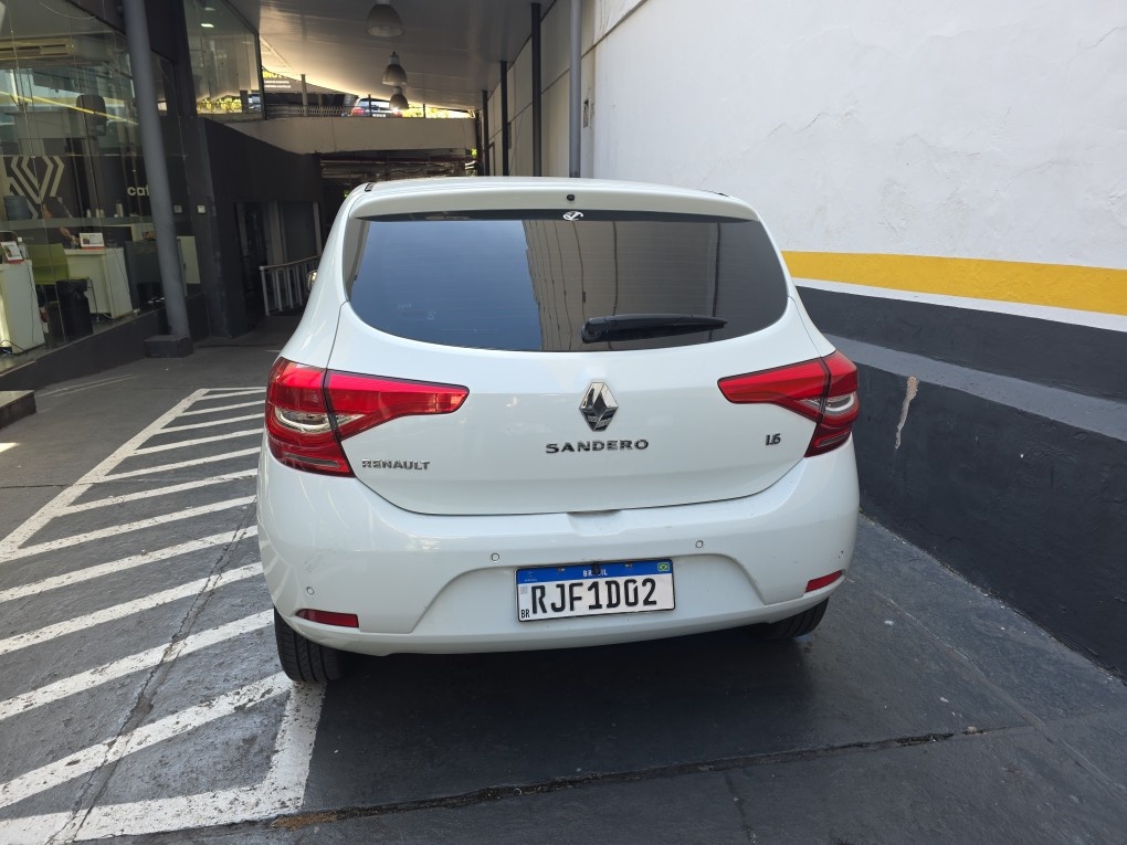 SANDERO 1.6 16V SCE FLEX ZEN MANUAL9