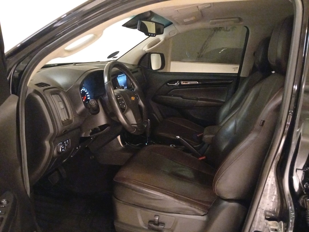 GM - Chevrolet-S10-2.8 16V TURBO DIESEL HIGH COUNTRY CD 4X4 AUTOMÁTICO