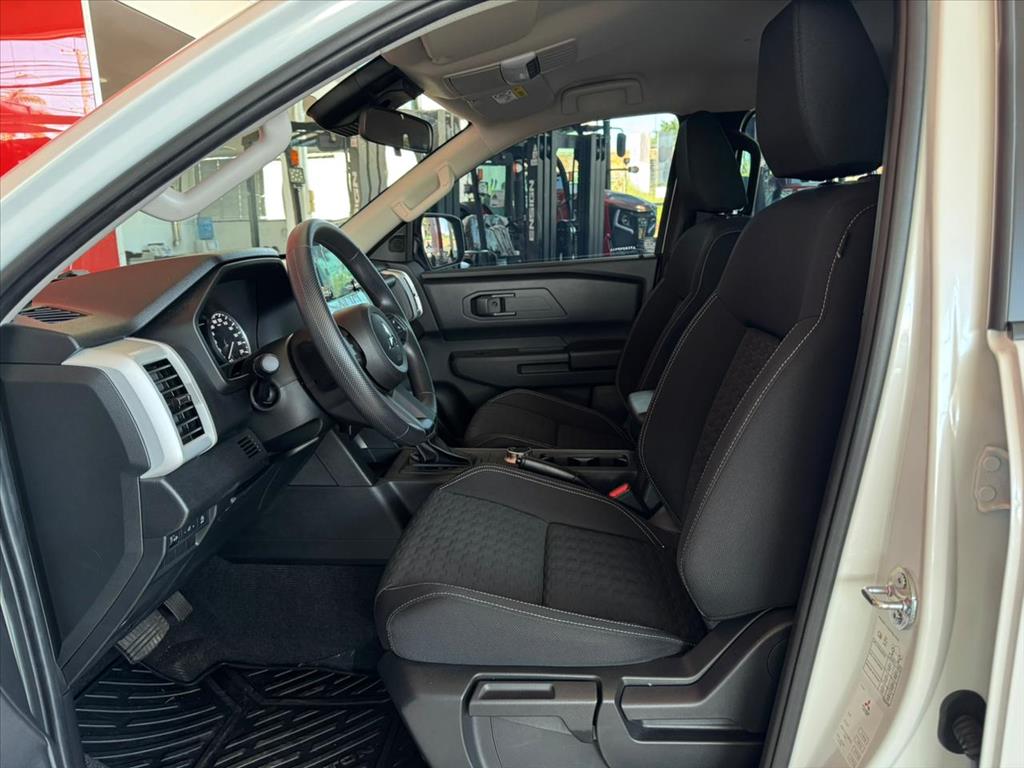 Mitsubishi-TRITON-2.4 BITURBO DIESEL CD GLS 4X4 AUTOMÁTICO