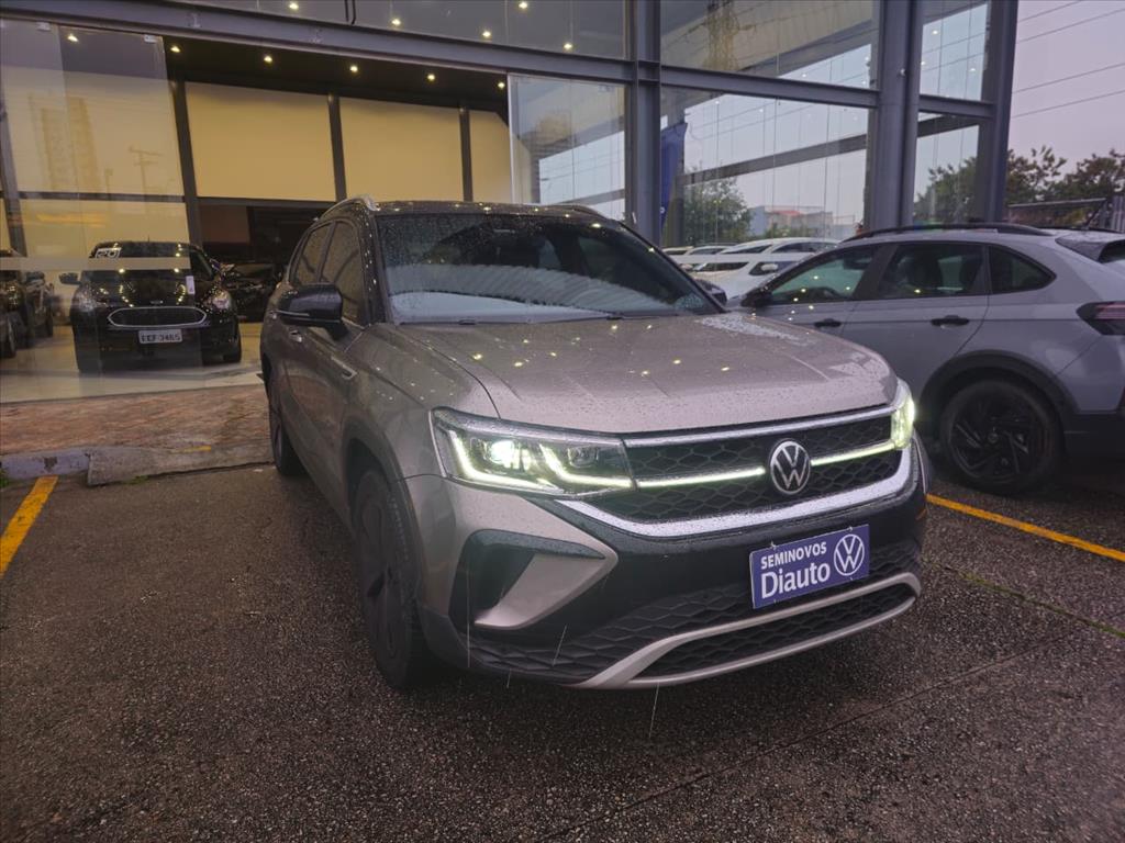 TAOS 1.4 250 TSI TOTAL FLEX HIGHLINE AUTOMÁTICO