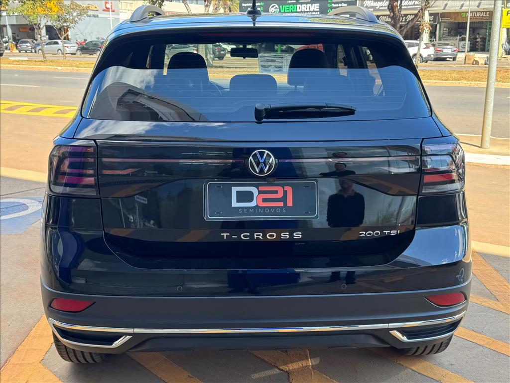 Volkswagen-T-CROSS-1.0 200 TSI TOTAL FLEX COMFORTLINE AUTOMÁTICO