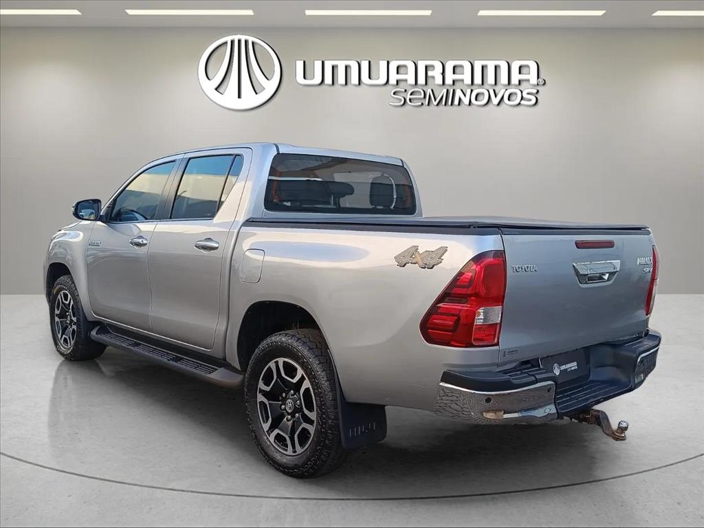 HILUX 2.8 D-4D TURBO DIESEL CD SRV 4X4 AUTOMÁTICO3