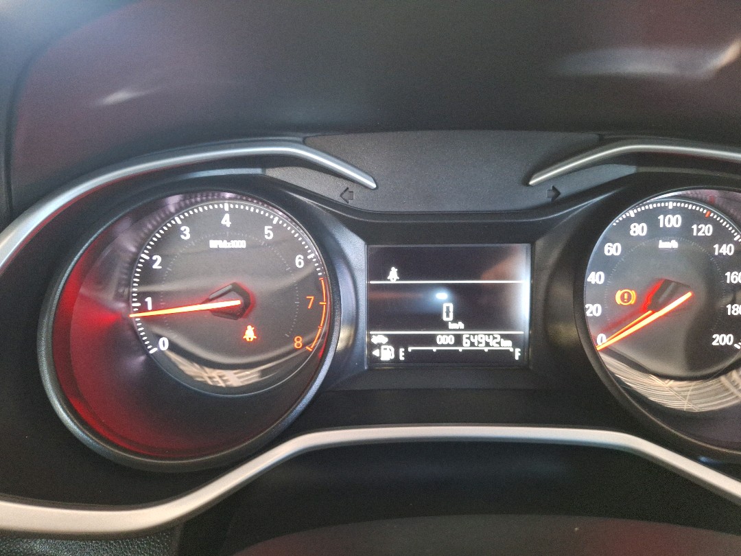 GM - Chevrolet-ONIX PLUS-1.0 FLEX LT MANUAL