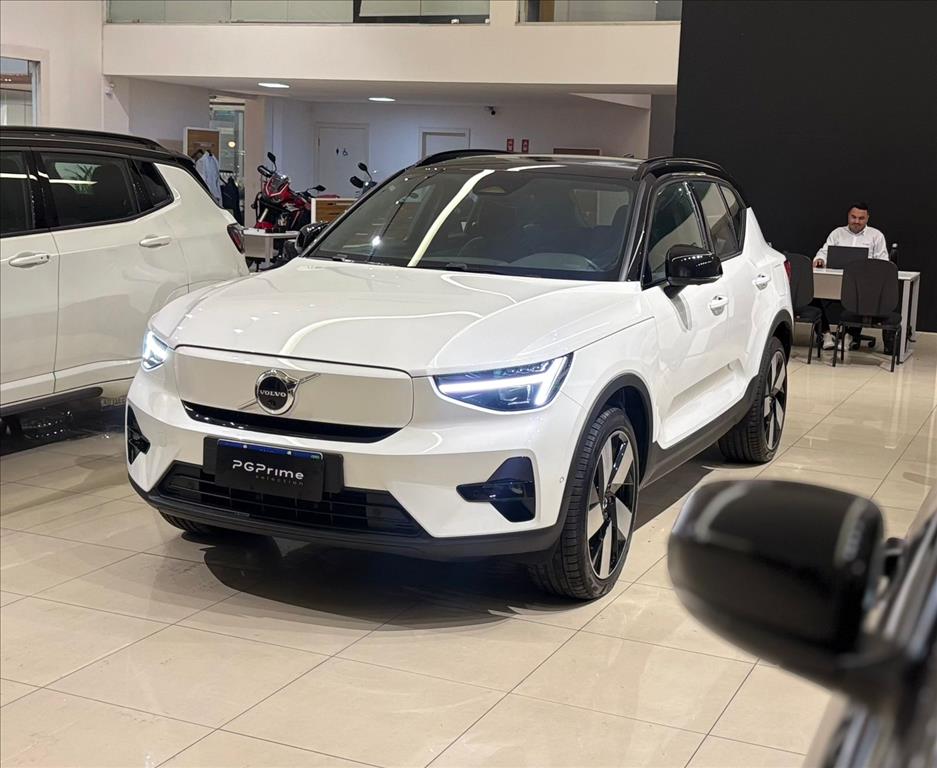 EX40 P8 RECHARGE TWIN ELECTRIC ULTRA AWD2