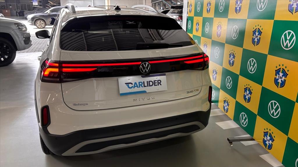 NIVUS 1.0 200 TSI TOTAL FLEX HIGHLINE AUTOMÁTICO4