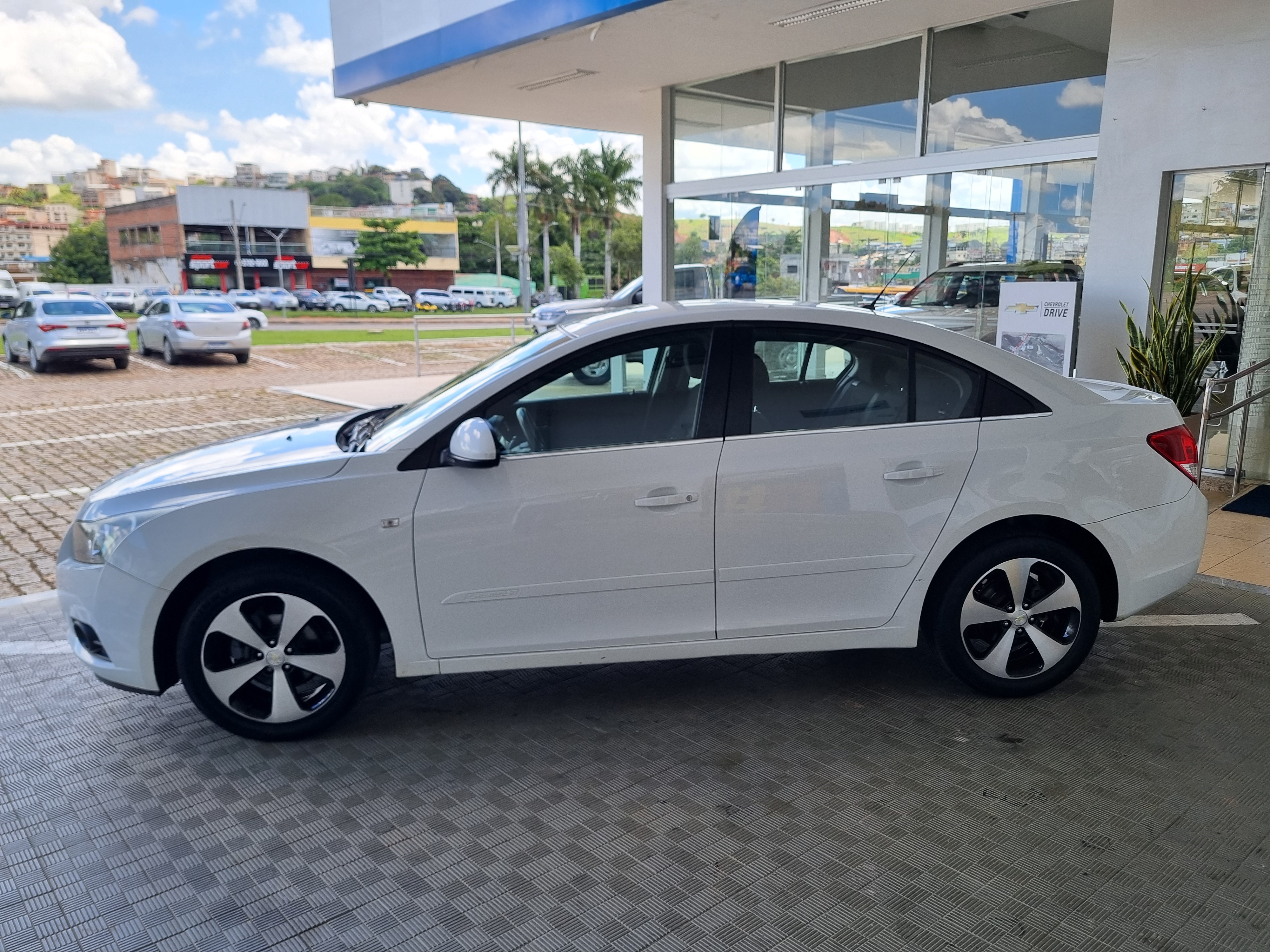CRUZE 1.8 LT 16V FLEX 4P MANUAL