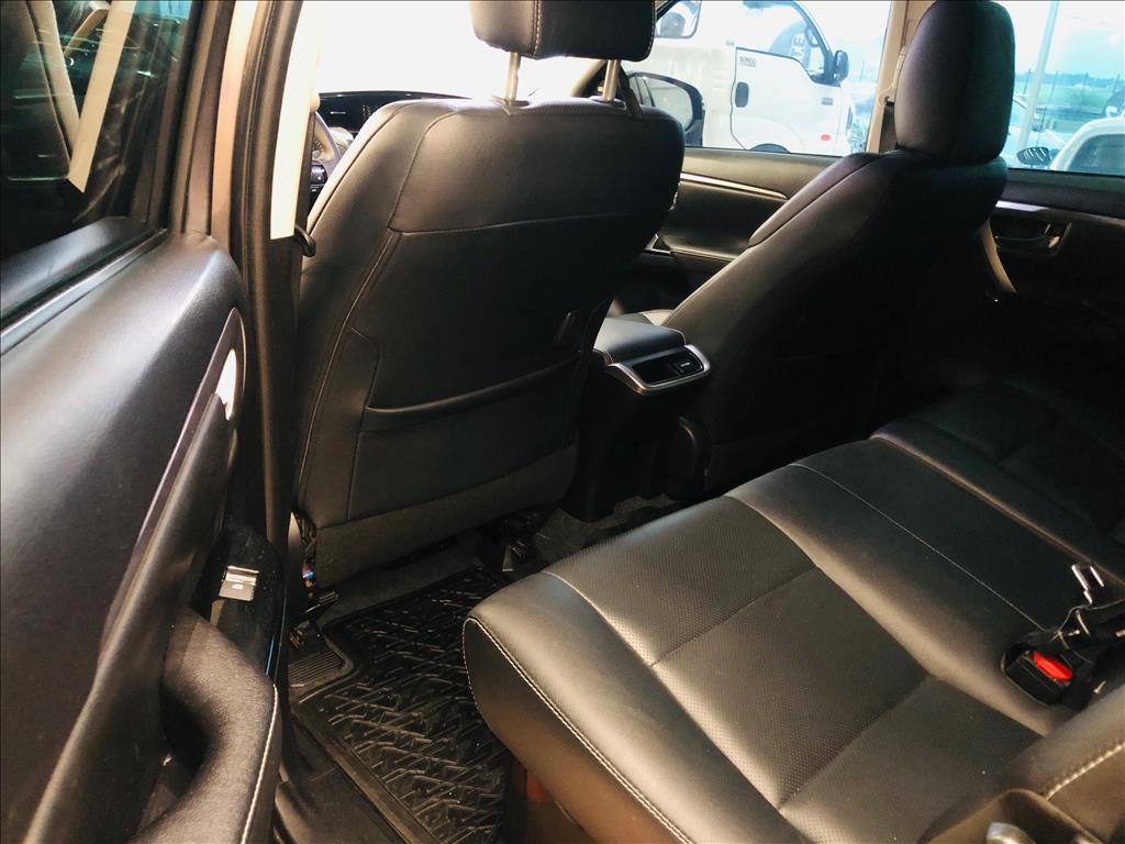 HILUX SW4 2.8 D-4D TURBO DIESEL SRX 4X4 AUTOMÁTICO9