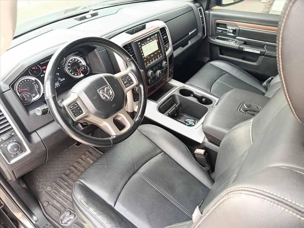 CLASSIC 5.7 V8 GASOLINA LARAMIE CD 4X4 AUTOMÁTICO7
