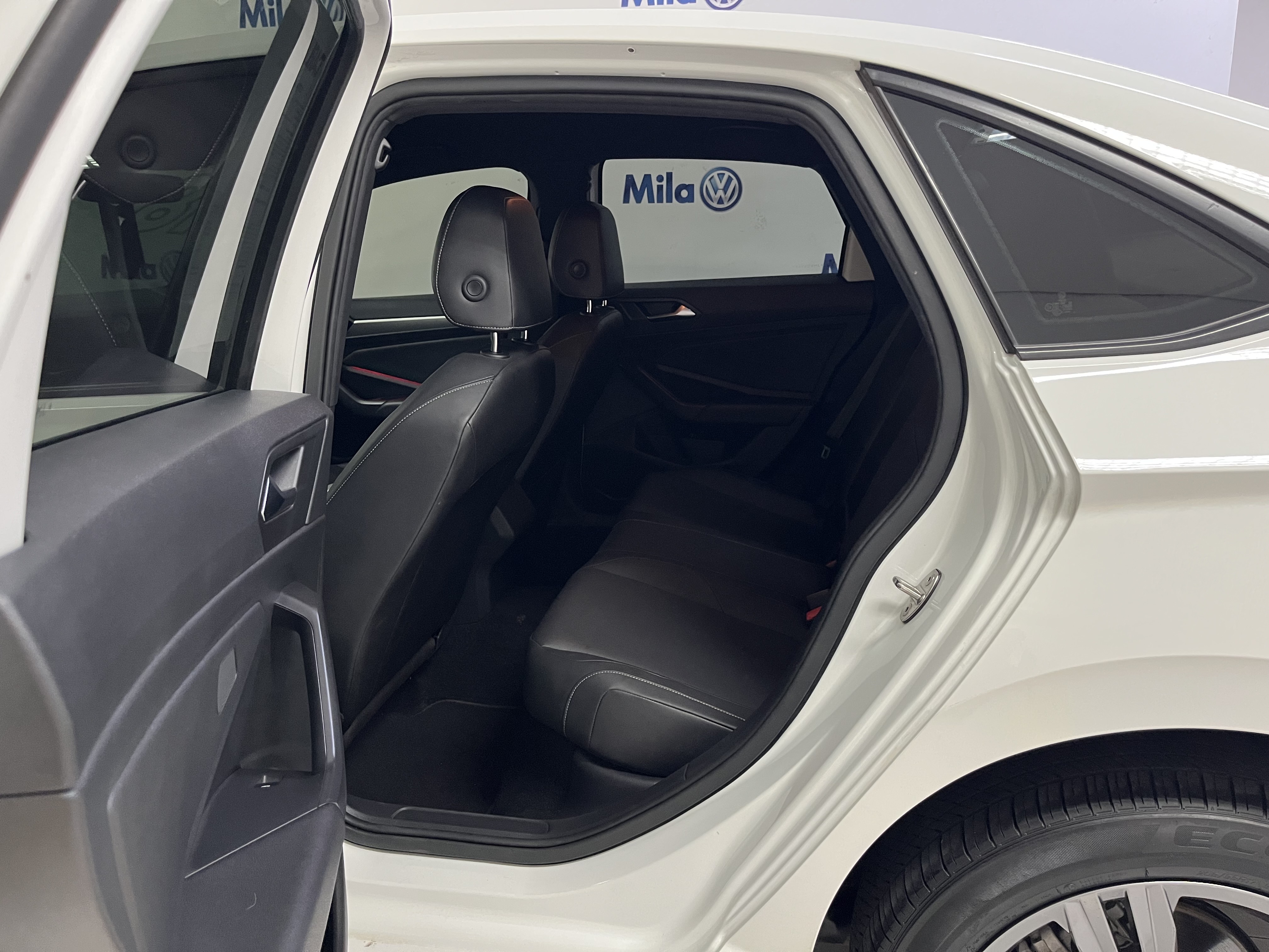 JETTA 1.4 250 TSI TOTAL FLEX R-LINE TIPTRONIC5