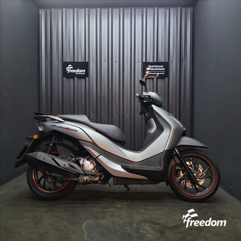 Moto DAFRA do modelo CITYCOM CITYCOM 300I 2022/2023