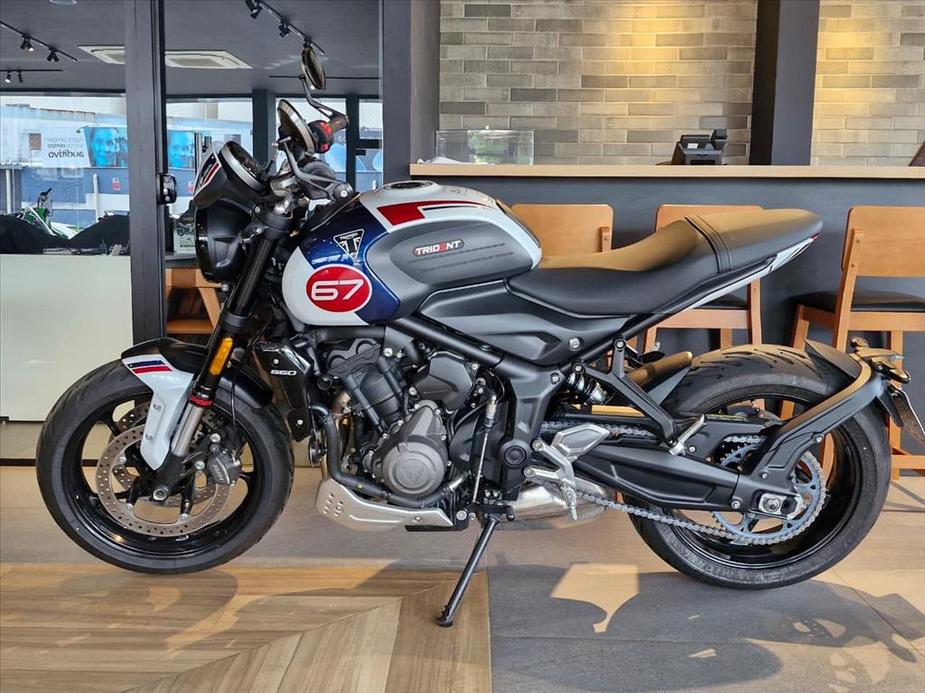 TRIUMPH-TRIDENT-660 TRIPLE TRIBUTE EDITION