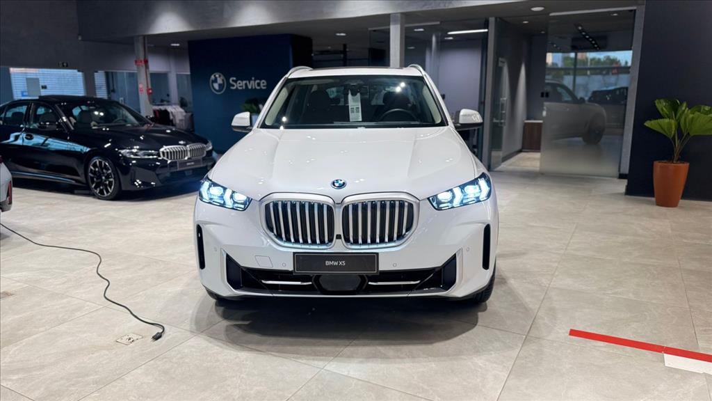 X5 3.0 I6 TURBO HÍBRIDO XDRIVE50E X-LINE AUTOMÁTICO1